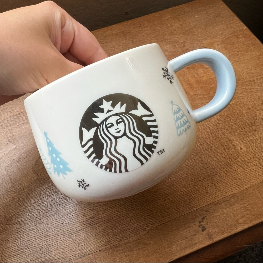 Starbuck Holiday Snowflake and Christmas Tree Small Mug White Light Blue Silver